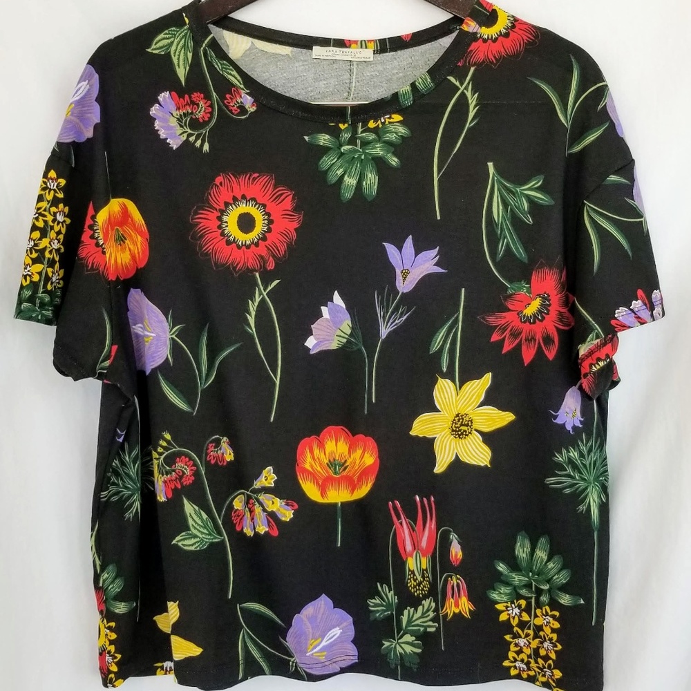 Zara Black Floral Print T Shirt, Medium